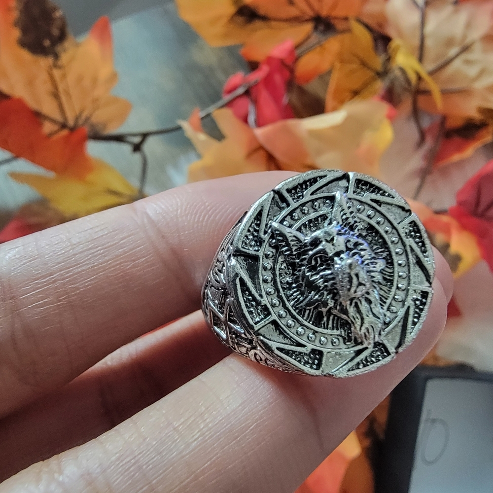 Wolf Head Ring Size 10